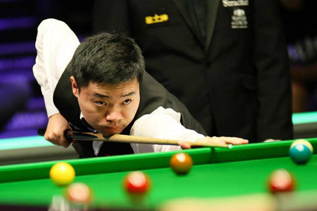 场地设施不 场地设施不